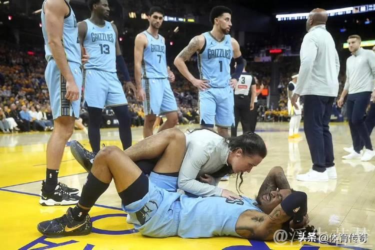 莫兰特或无缘出战,灰熊对阵爵士前瞻:场均17.9分3.5篮板7.6助攻 莫兰特或无缘出战,灰熊对阵爵士前瞻:场均17.9分3.5篮板7.6助攻